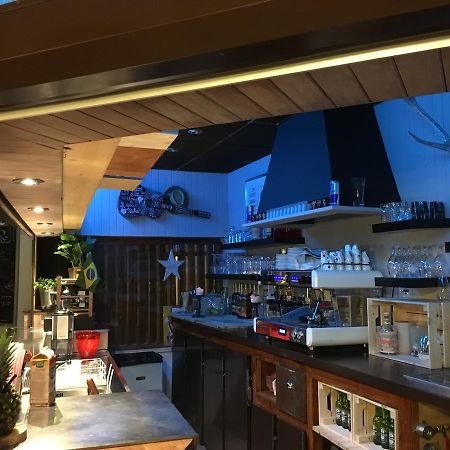 Hotel Les Trappeurs ليه أورس المظهر الخارجي الصورة
